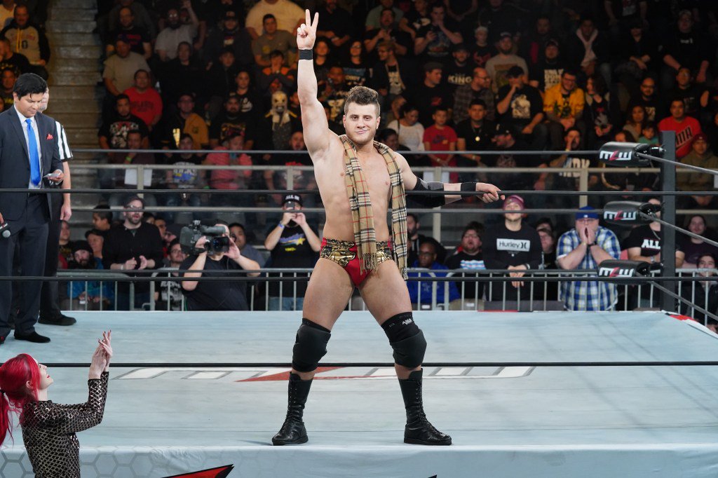 MJF suffers fractured elbow, recovery time 4-6 weeks