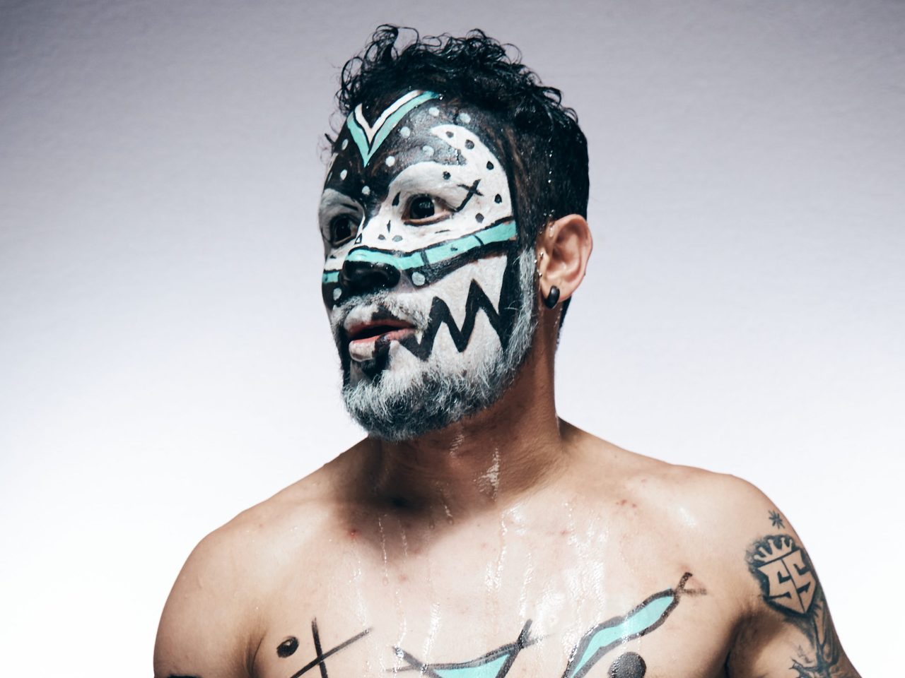 Arez signs multi-year deal with MLW