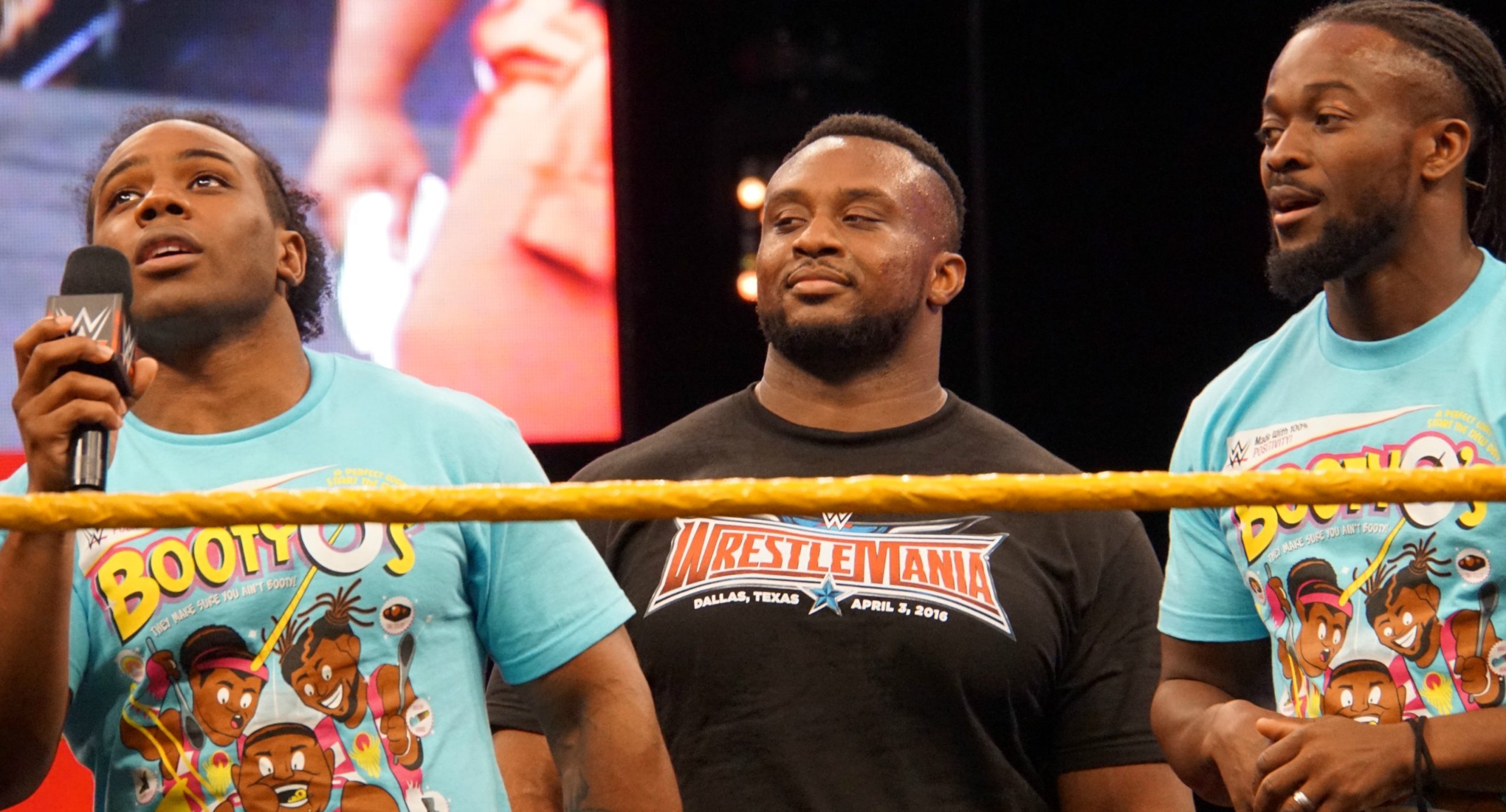 WWE Milwaukee, WI, live results: Fastlane announcement; Universal title match
