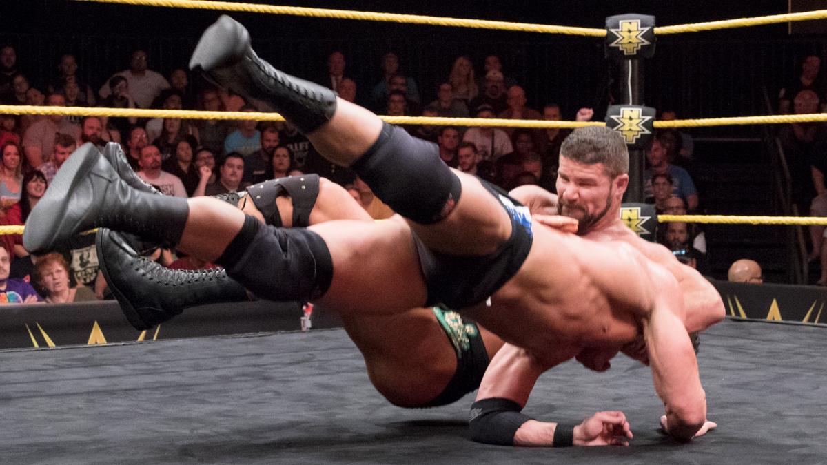 NXT St. Paul, MN, live results: Bobby Roode vs. Roderick Strong