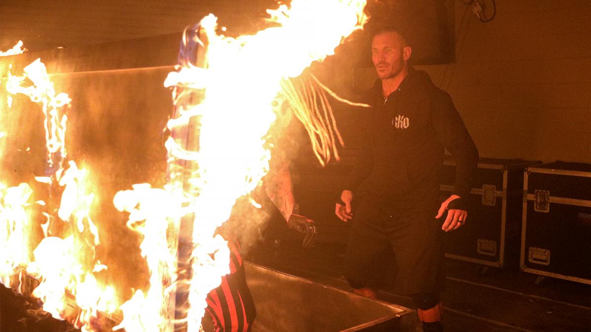 WWE Raw video highlights: Final build to TLC