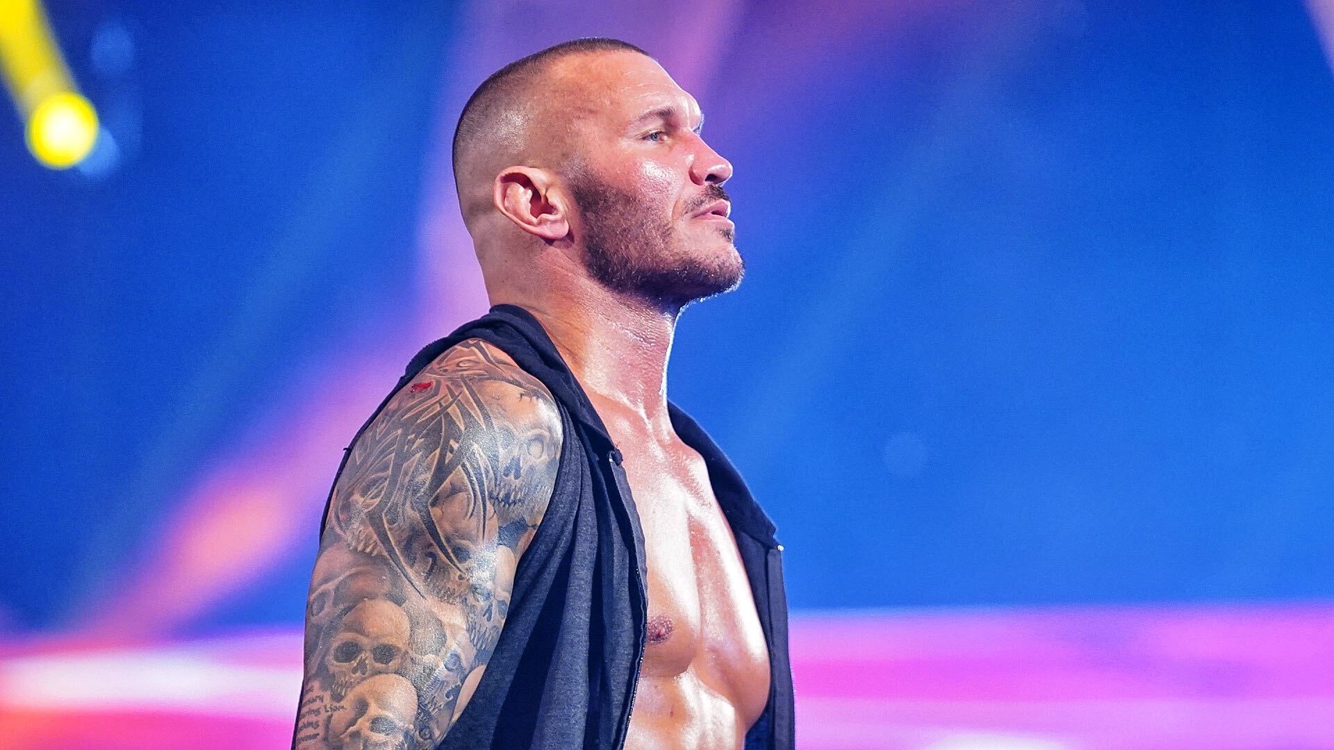 Randy Orton signs new WWE contract