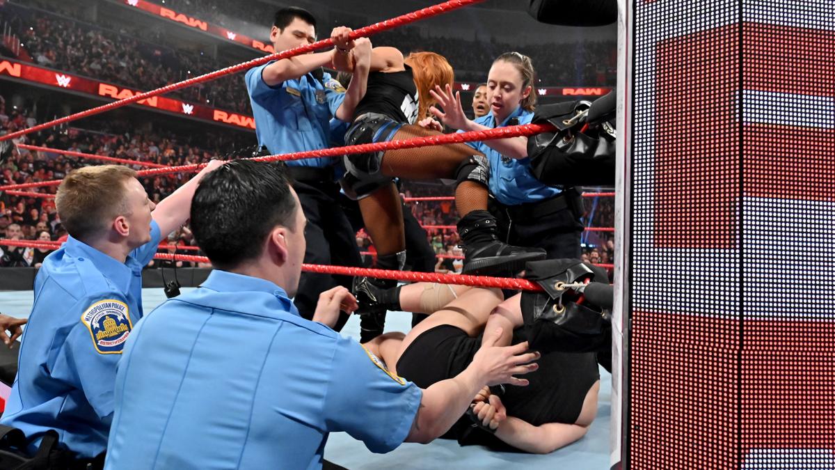 WWE Raw video highlights: The build to SummerSlam picks up