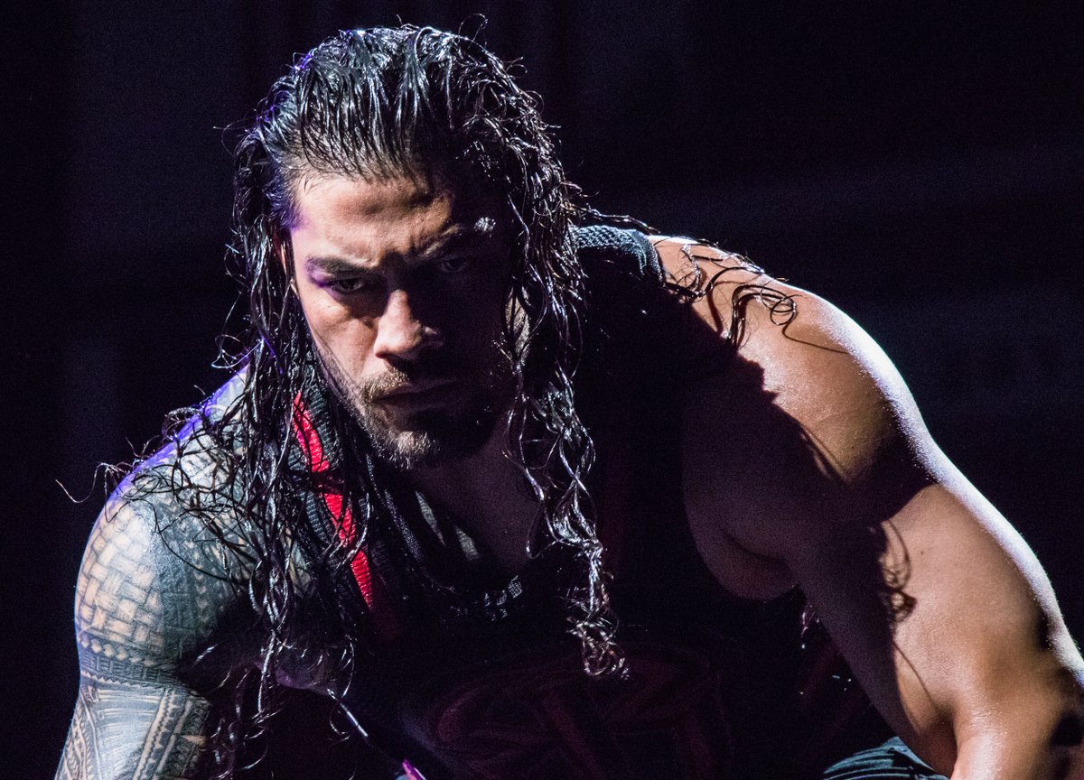 WWE Lincoln, NE, live results: Reigns & Rollins vs. The Bar & Elias