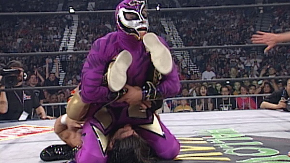 Daily Pro Wrestling History (10/26): Rey Mysterio Jr. vs. Eddie Guerrero at Halloween Havoc