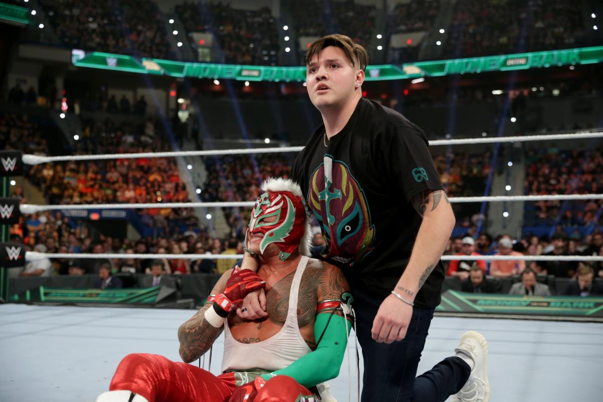 WWE: Rey Mysterio to relinquish US title on Raw next week