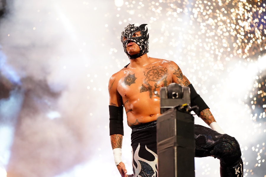 Rey Fenix not injured, tag team match for Triplemania Regia still on