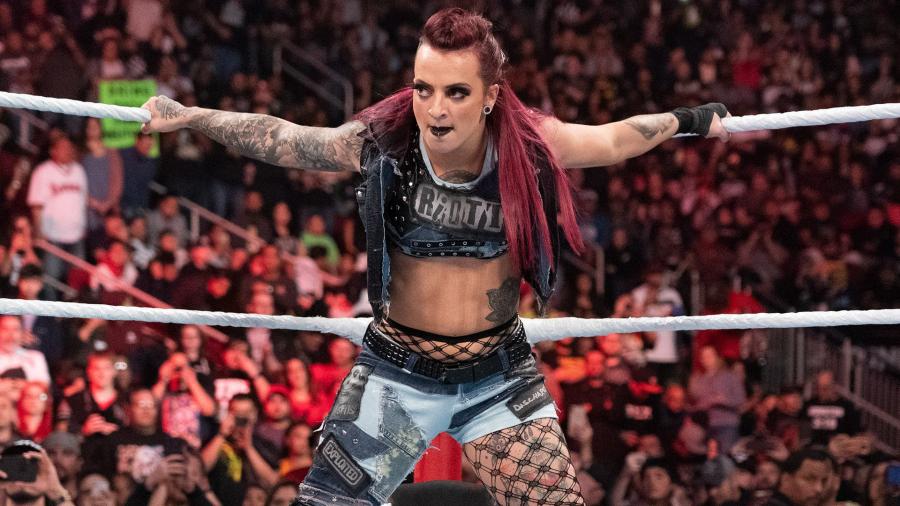 Ruby Riott returns on WWE Raw, attacks Liv Morgan