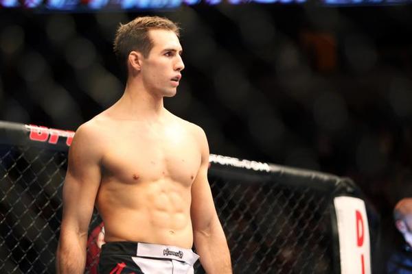 Rory MacDonald & Bellator reportedly close to deal