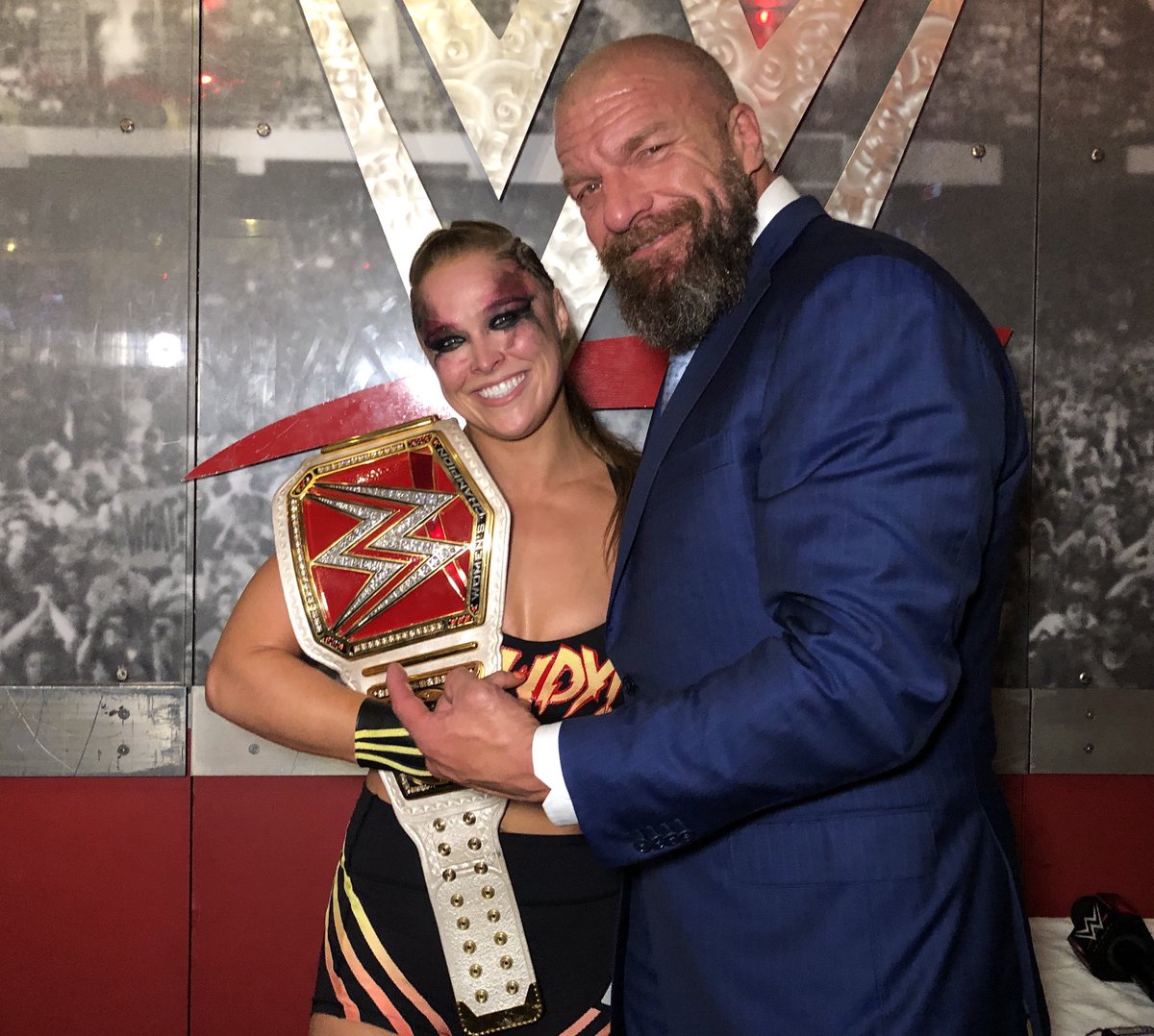 Ronda Rousey wins Raw Women’s title at WWE SummerSlam
