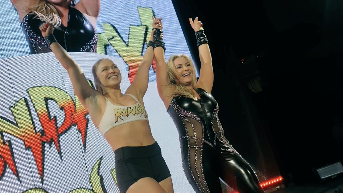 WWE North Charleston live results: Rousey & Natalya vs. Bliss & Fox