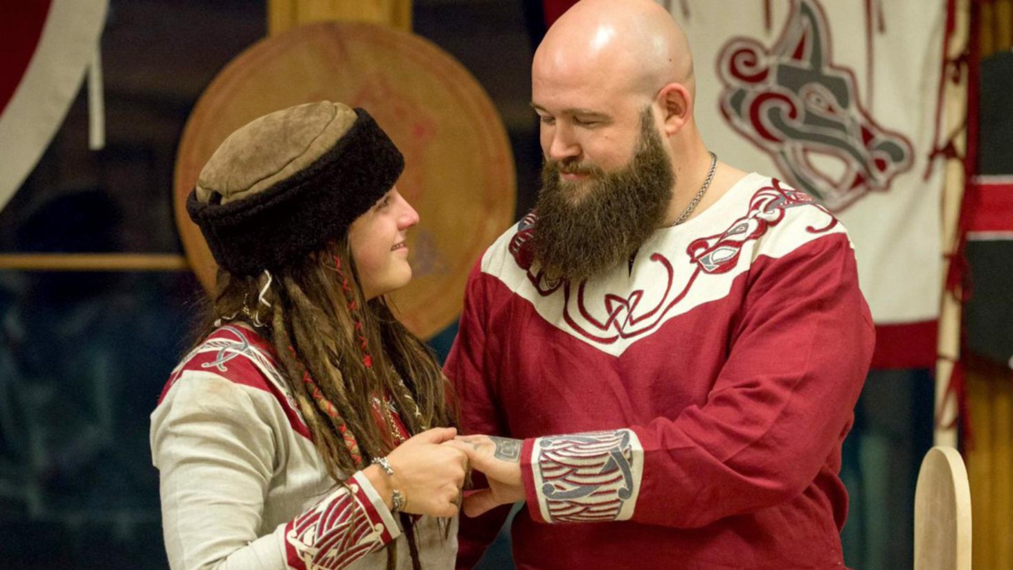 Sarah Logan & Erik expecting first child