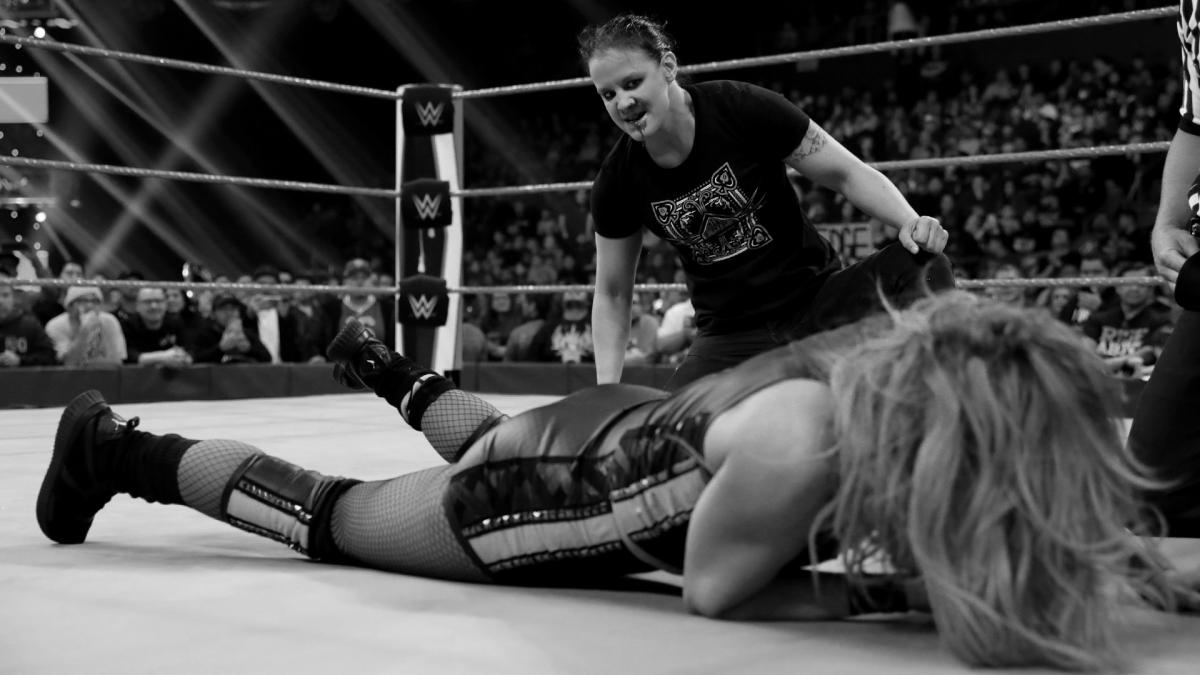 WWE Raw video highlights: Shayna Baszler bites Becky Lynch