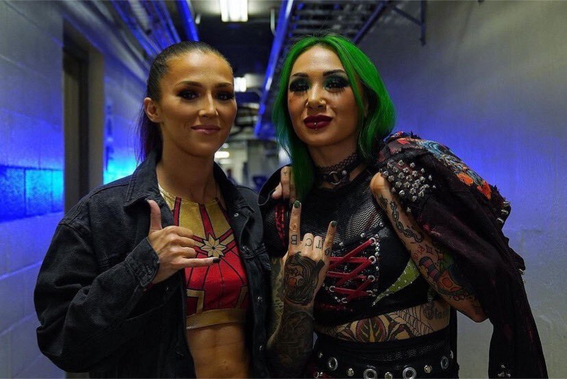 Shotzi Blackheart & Tegan Nox make WWE SmackDown debut