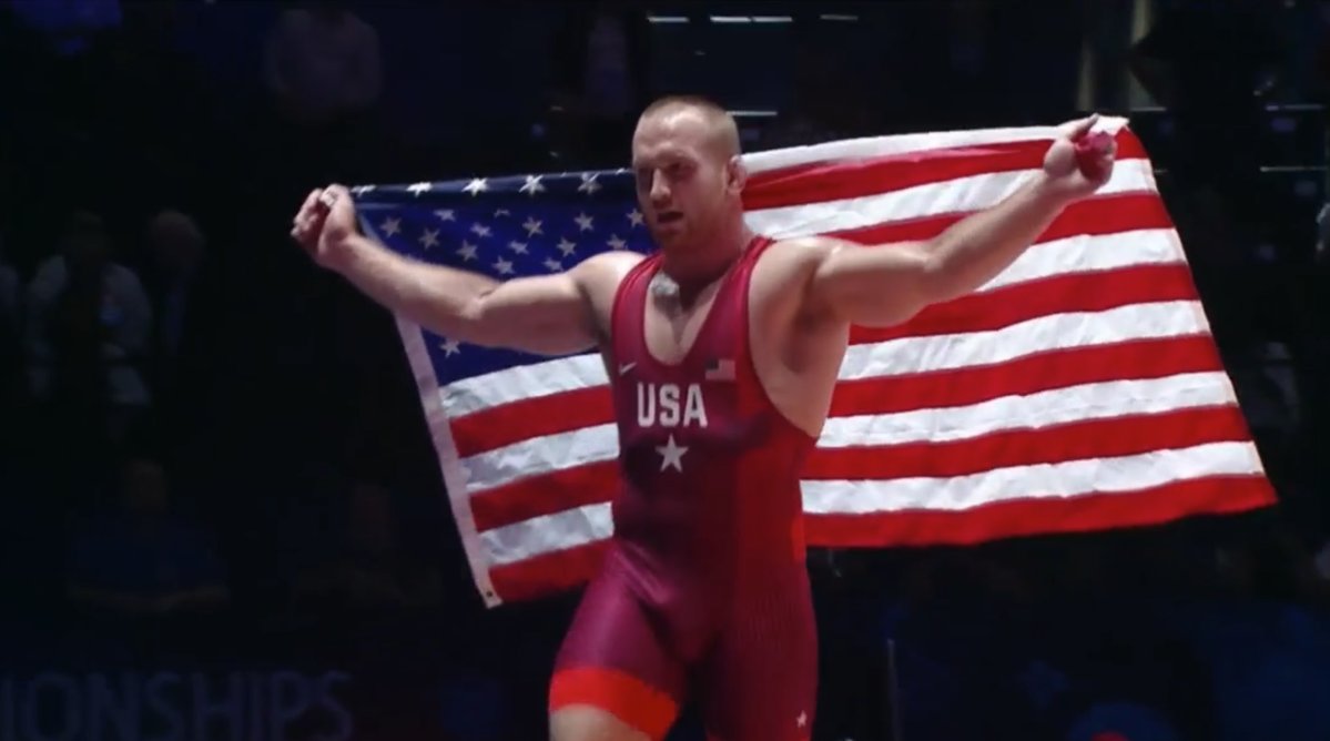 Kyle Snyder wins amateur wrestling World Championships for US
