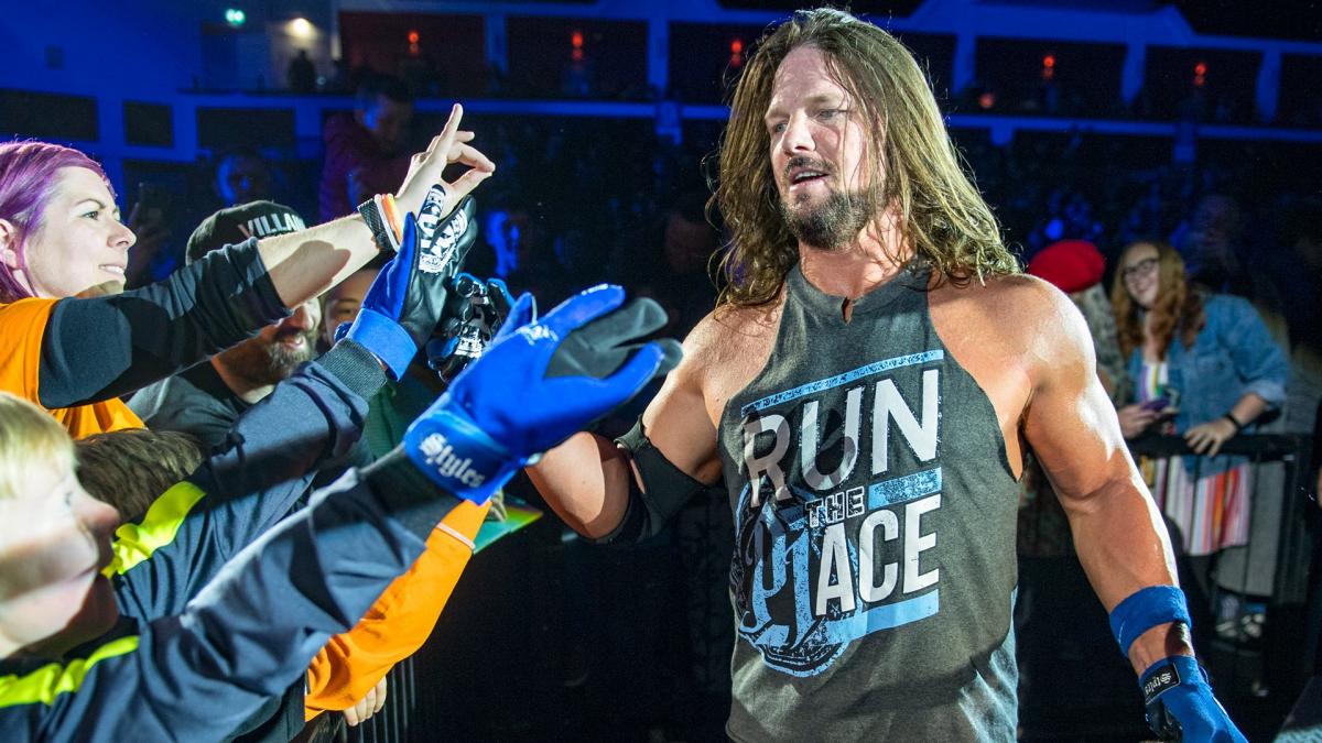 WWE Barcelona & Aberdeen live results: Styles vs. Joe no DQ match