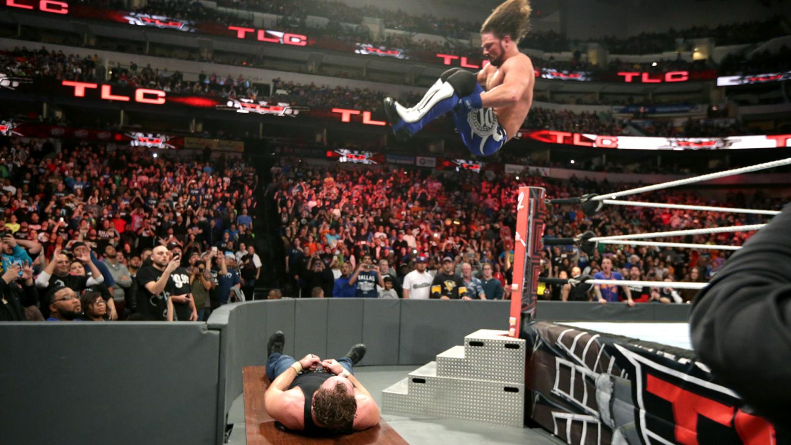 AJ Styles suffers a minor ankle injury at WWE TLC