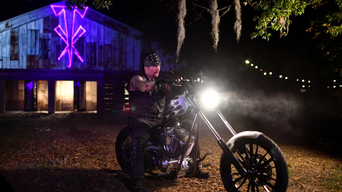 Undertaker-AJ Styles boneyard match headlines WrestleMania night one