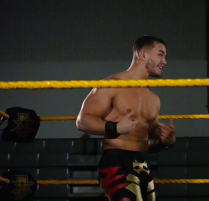 NXT Ft. Pierce, FL, live results: Austin Theory vs. Kona Reeves