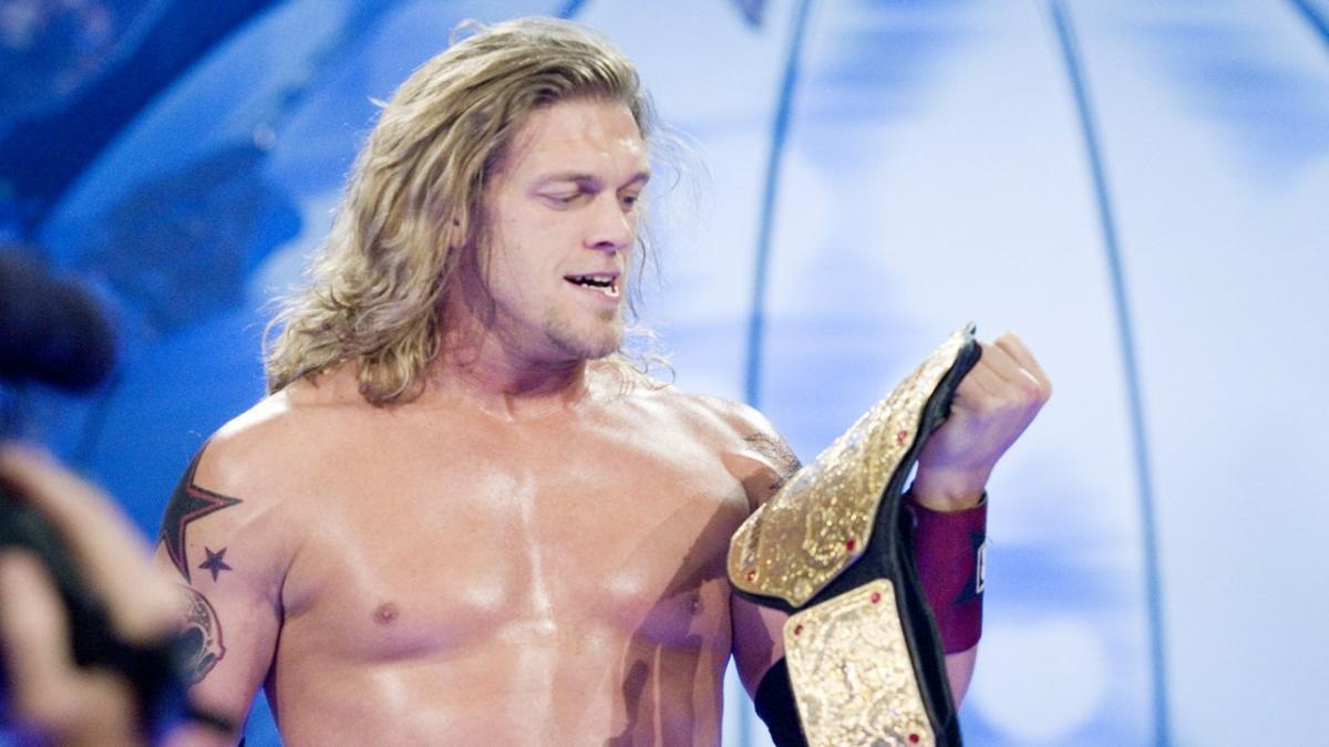 Daily Pro Wrestling History (05/08): Edge cashes in on Undertaker to win World title
