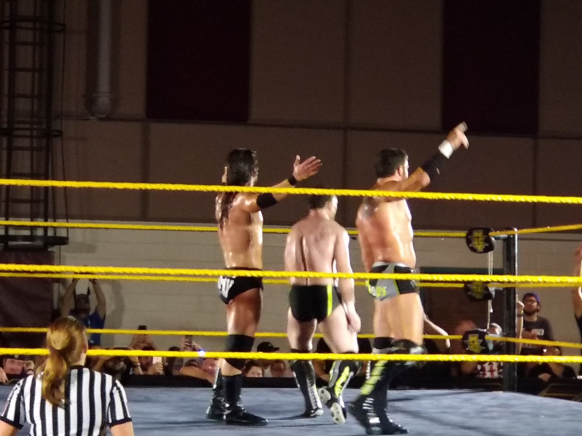 NXT Tampa, FL, live results: Security deals with fan trying to get into ring