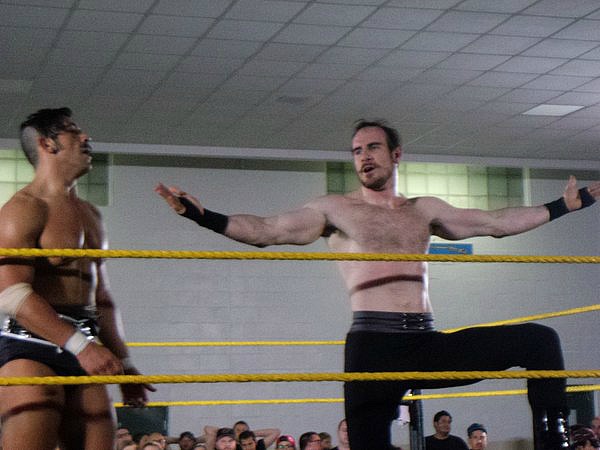 NXT Orlando, FL, live results: Vaudevillains vs. The Revival