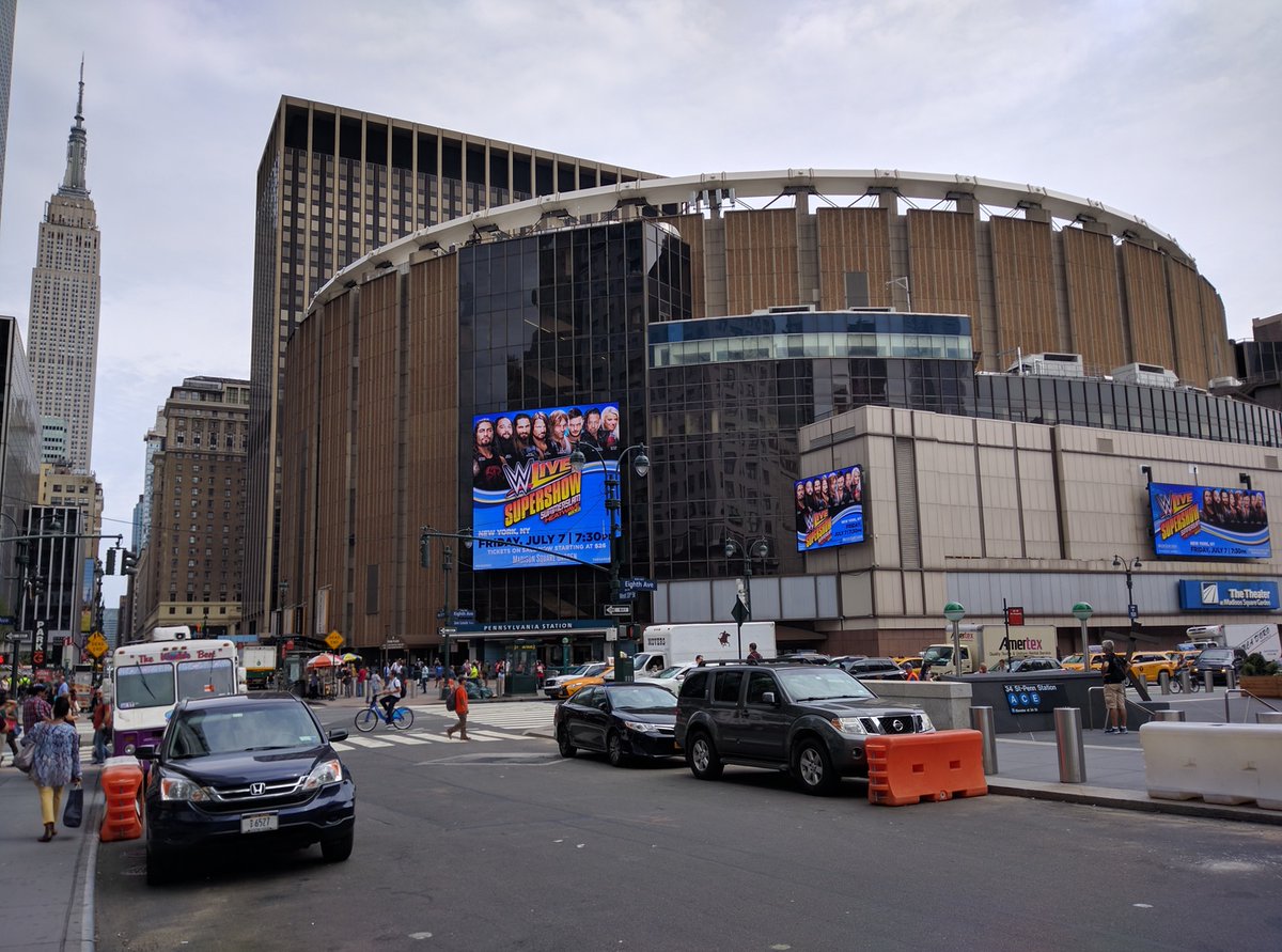 WWE Madison Square Garden live results: AJ Styles wins US title
