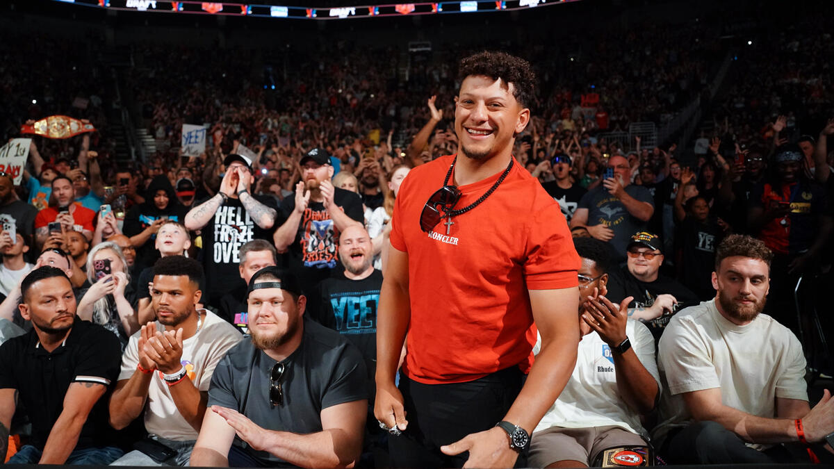 Triple H extends ‘open invitation’ to Patrick Mahomes for WWE return