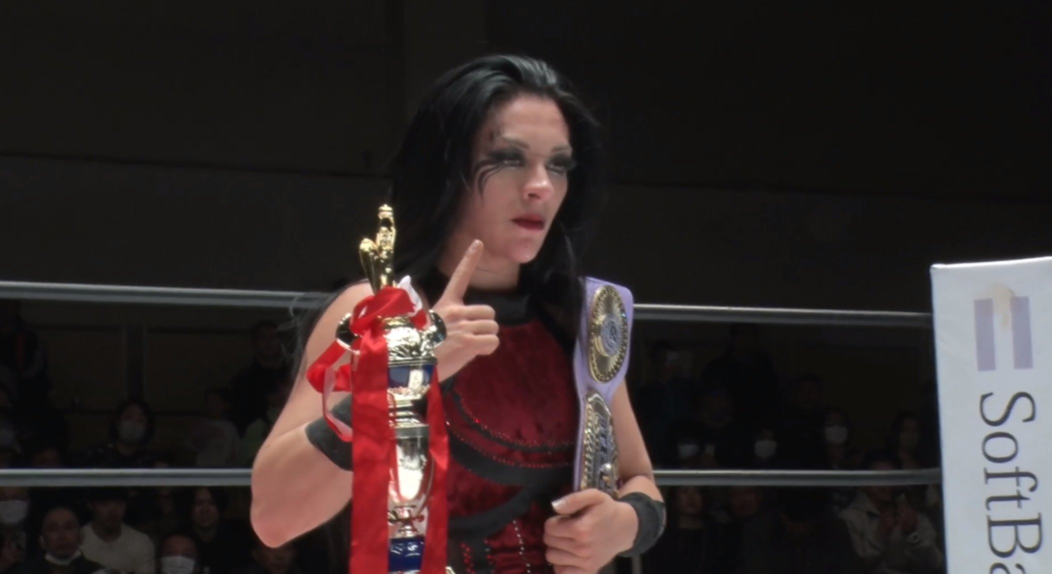 Stephanie Vaquer defeats Giulia for NJPW Strong Women’s Championship
