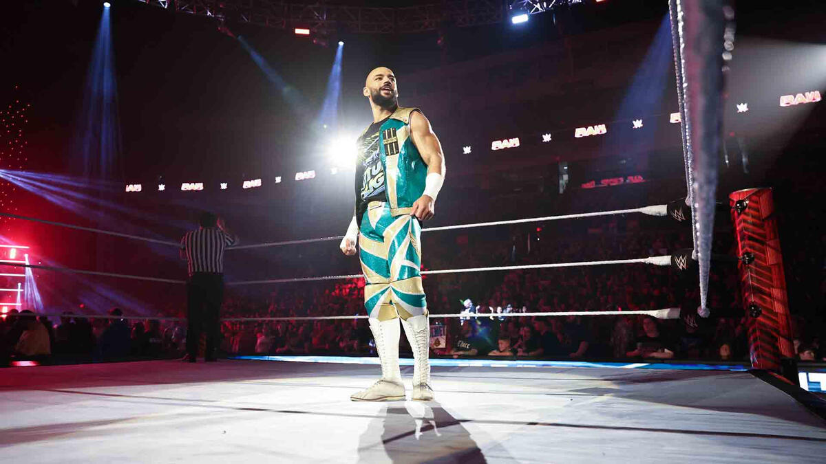 VIDEO: Ricochet defends WWE Speed title against Tyler Bate