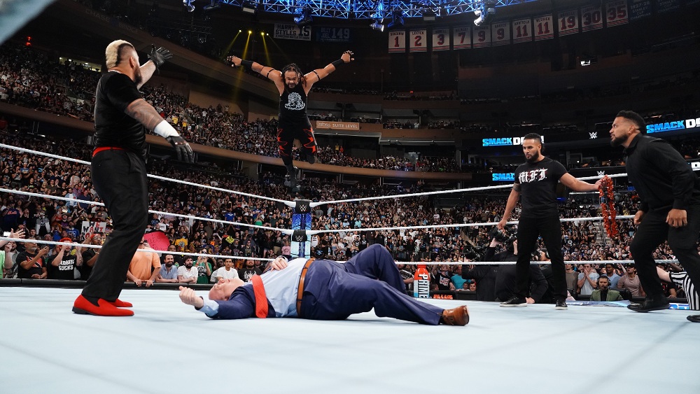 The Latest: Bloodline attacks Paul Heyman, more from SmackDown