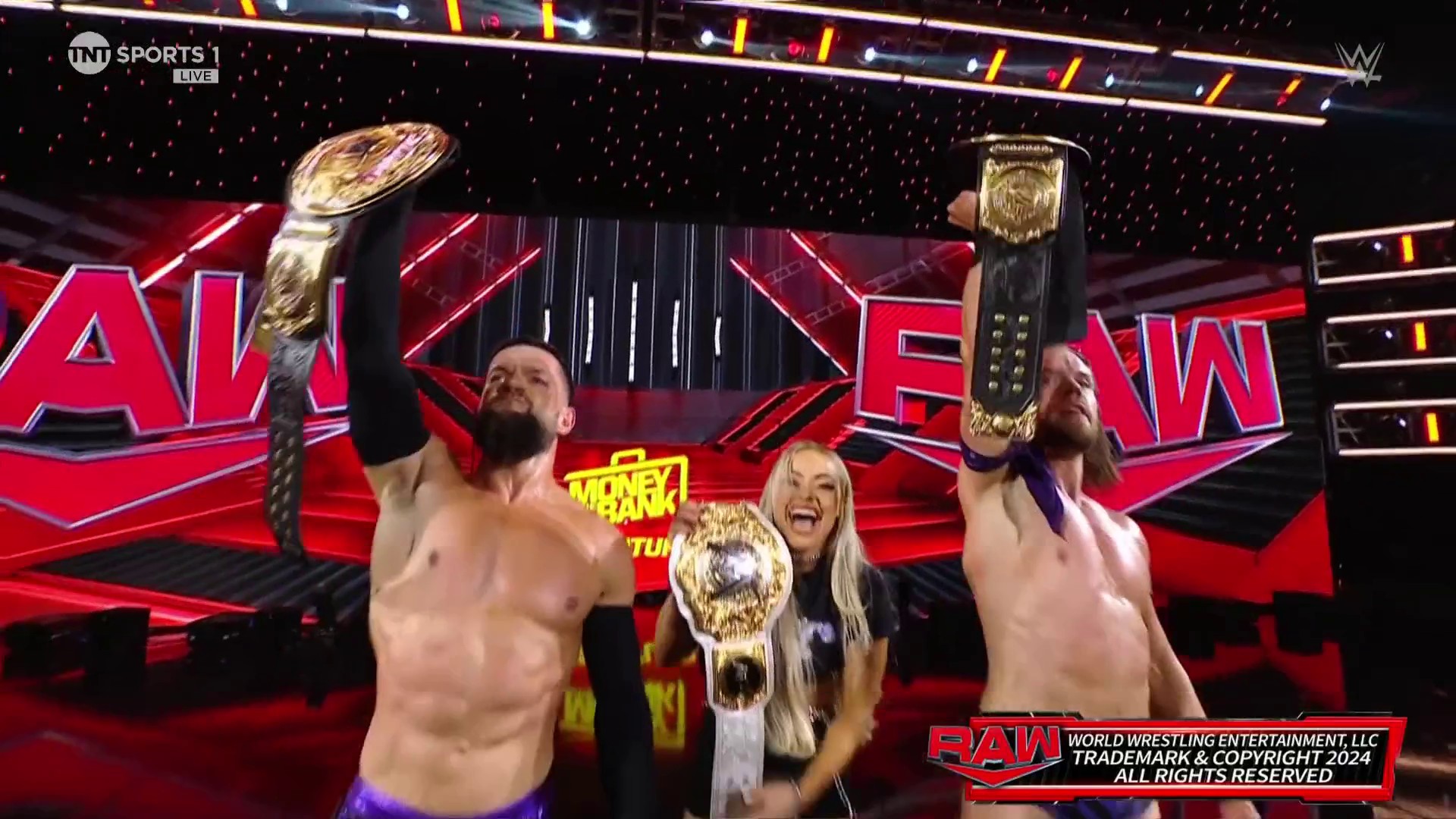Finn Balor & JD McDonagh win World Tag Team titles on WWE Raw