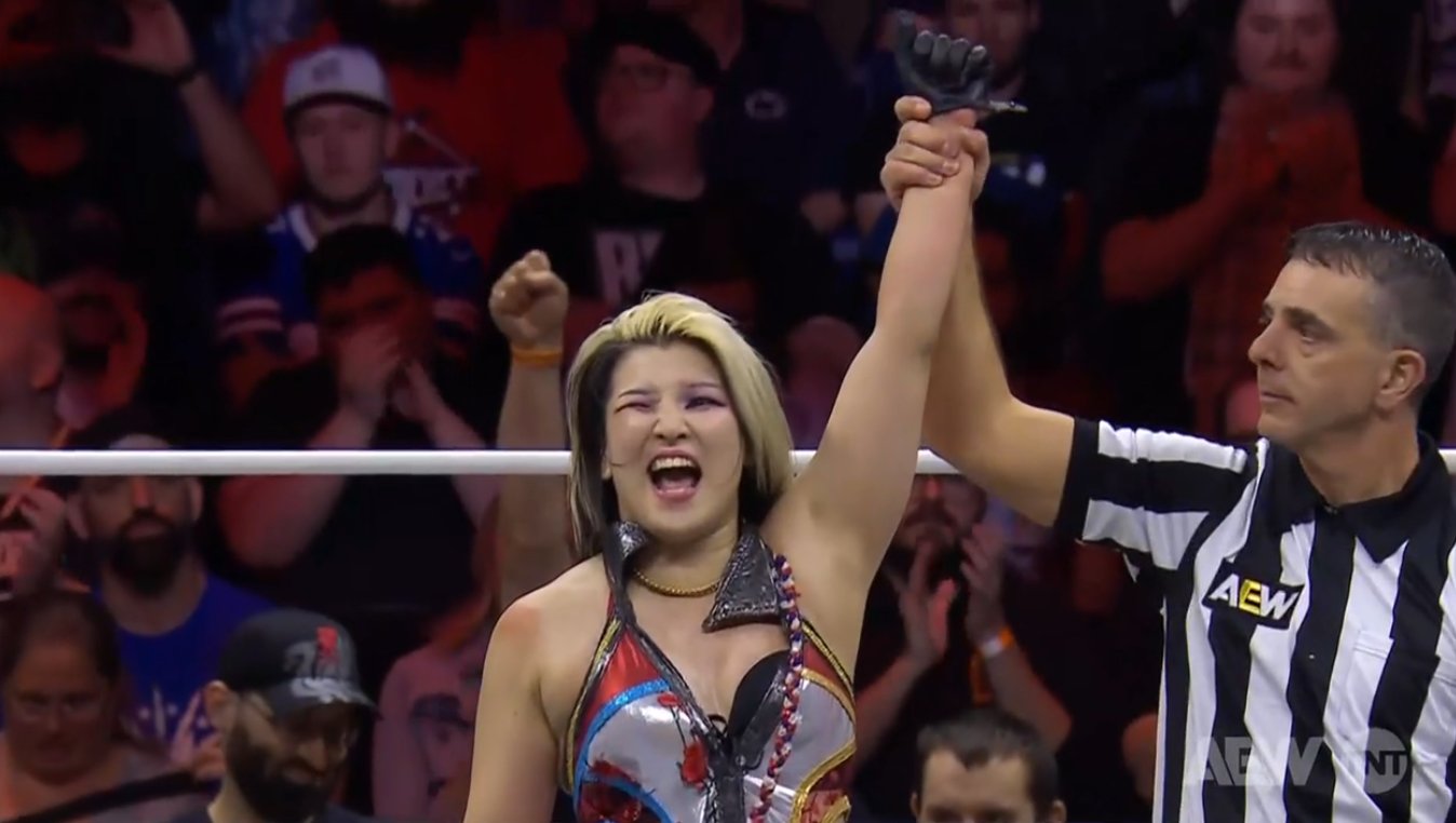 Hikaru Shida advances in women’s AEW Owen Hart Foundation tournament