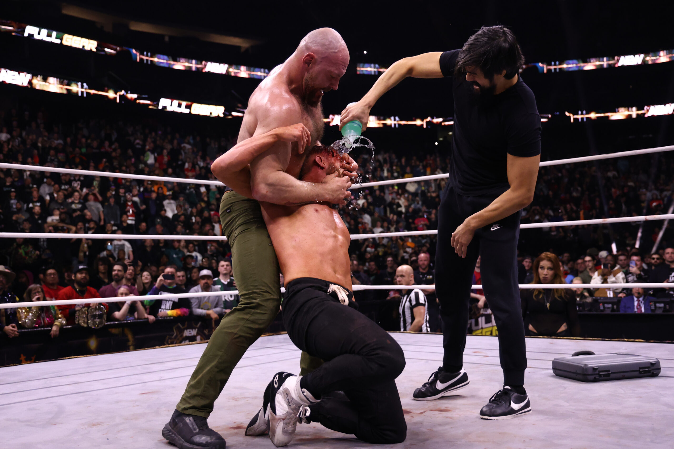 AEW Full Gear review: Everything everywhere all at once