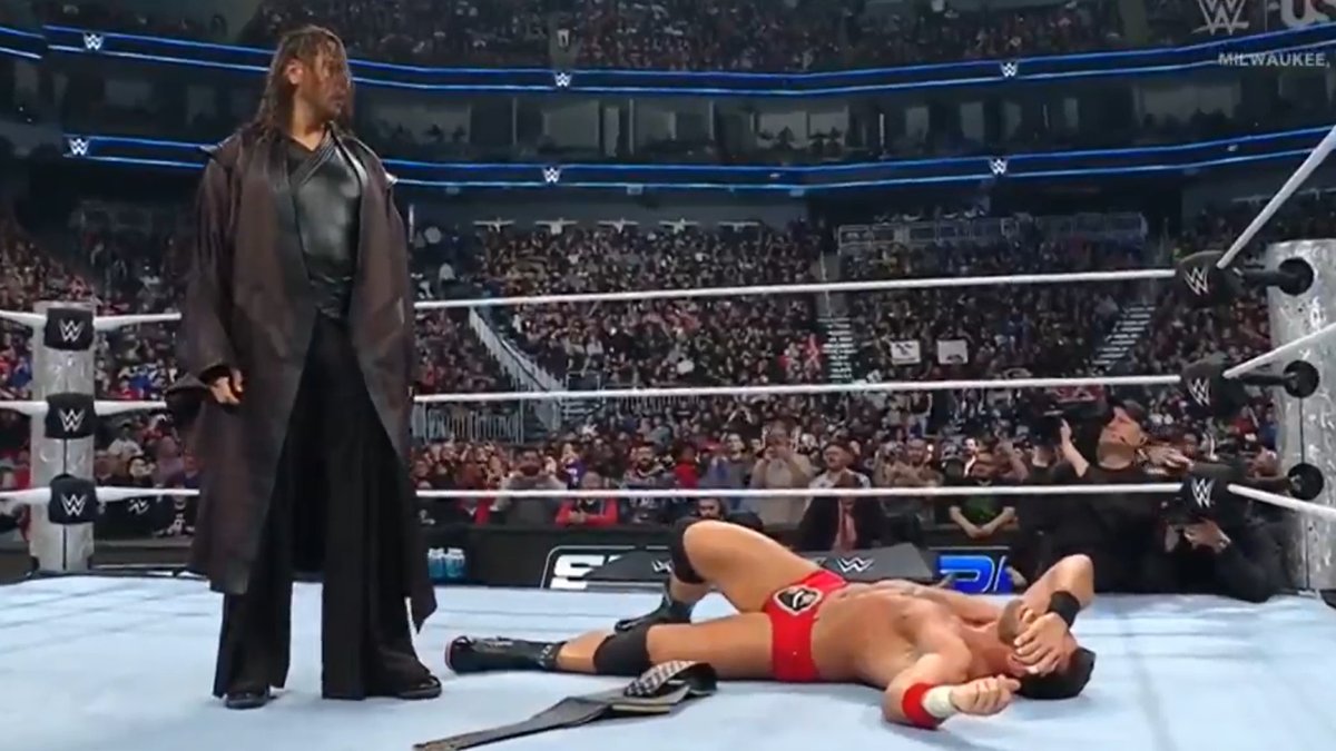Shinsuke Nakamura returns, attacks LA Knight on WWE SmackDown