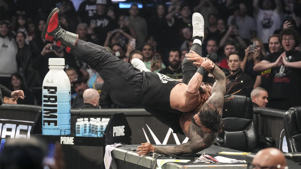 WWE SmackDown ratings down on Black Friday