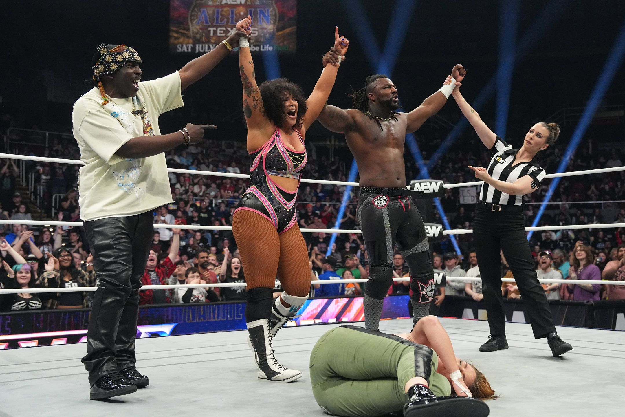 B&V: Dynamite and NXT, both with some AWESOME segments