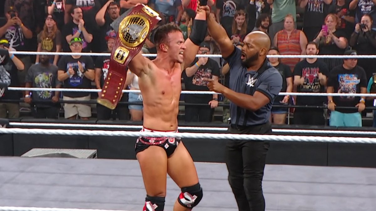 Ricky Saints wins North American title on WWE NXT