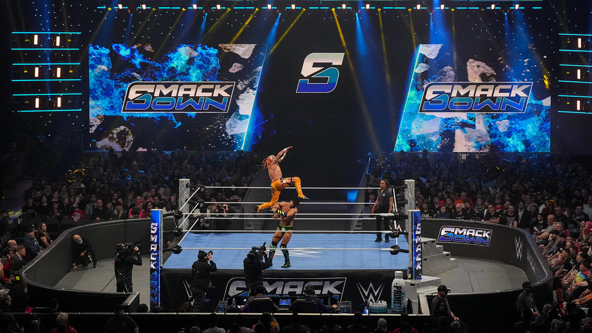 WWE SmackDown ratings down slightly, ranks first on TV in 18-49 demo