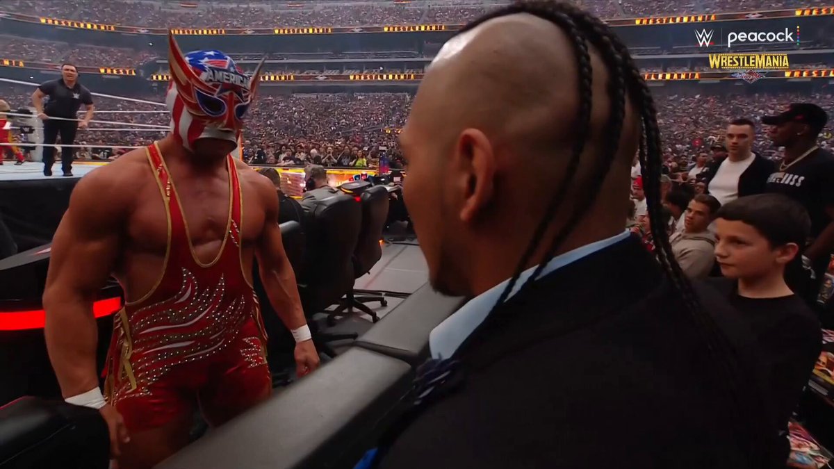 El Hijo del Vikingo gets involved at WWE WrestleMania 41