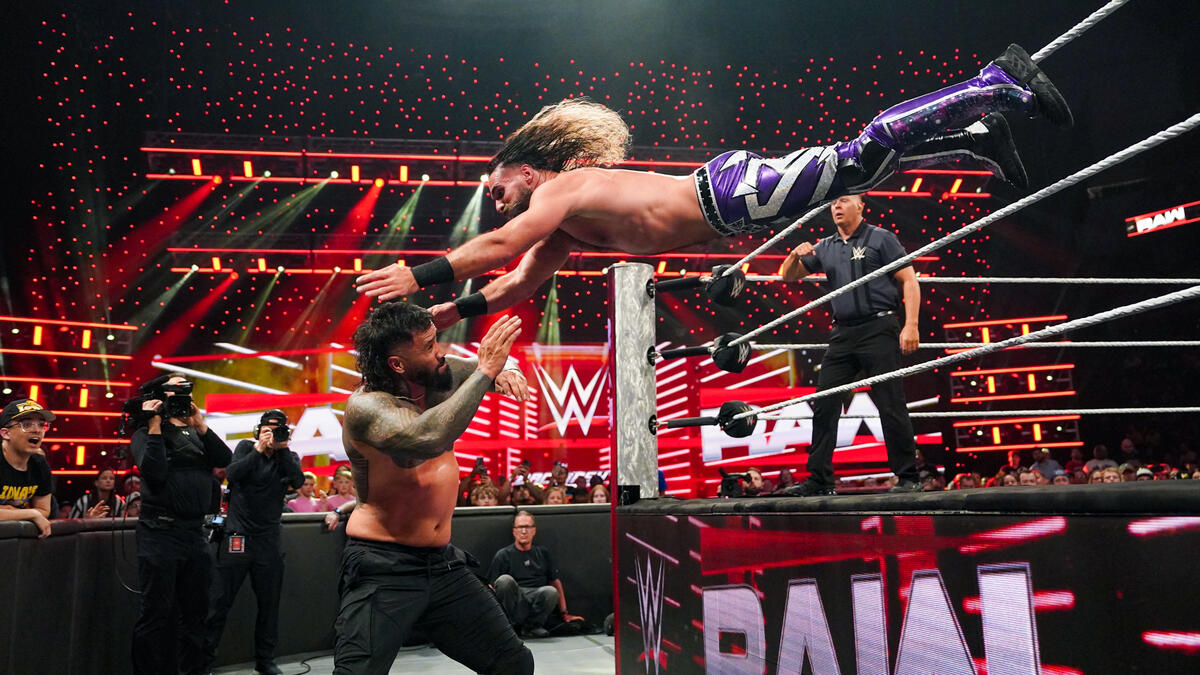 For subscribers: Bryan Alvarez’s WWE Raw report