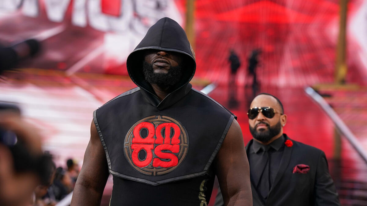 WWE star Omos reveals his wrestling mentors