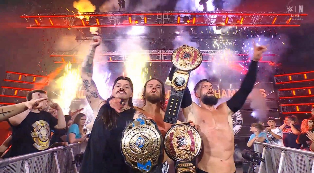 Finn Balor & JD McDonagh win World Tag Team titles on WWE Raw