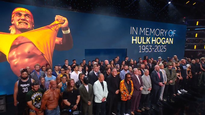 WWE pays tribute to Hulk Hogan on SmackDown