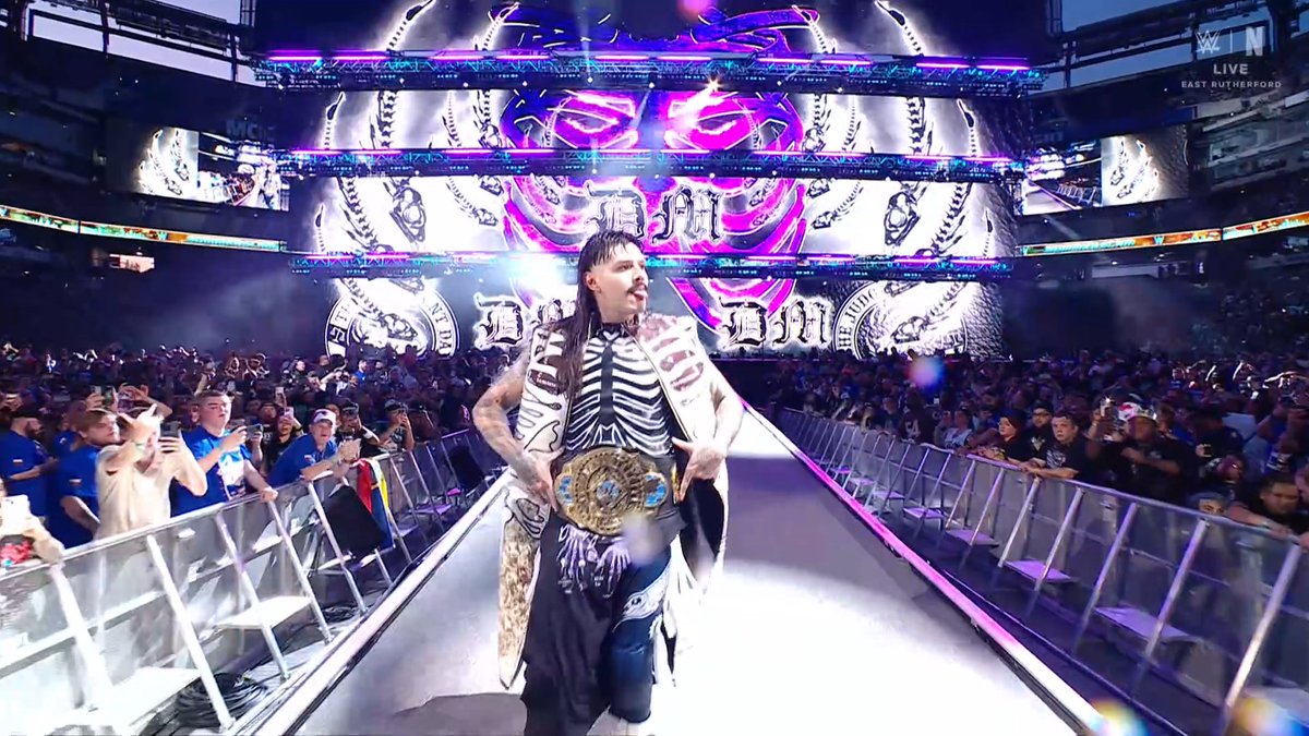 Dominik Mysterio defeats AJ Styles in WWE SummerSlam IC title match