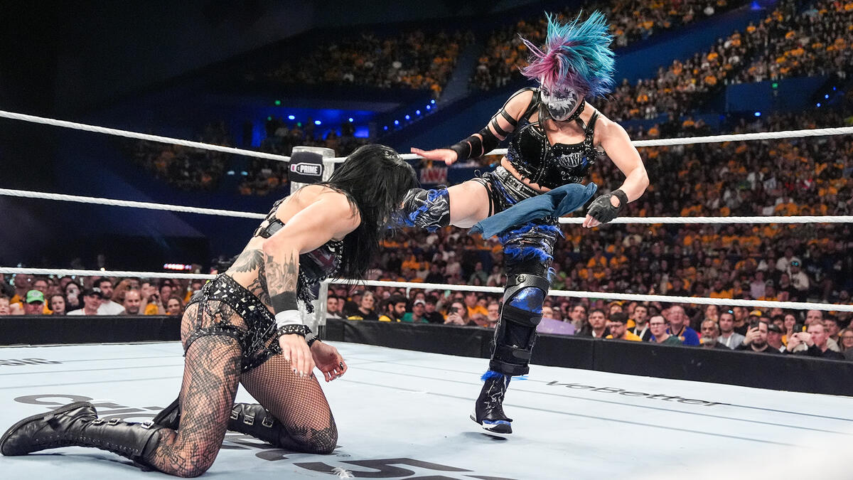 Asuka responds to Goldberg’s ‘some girl’ comments