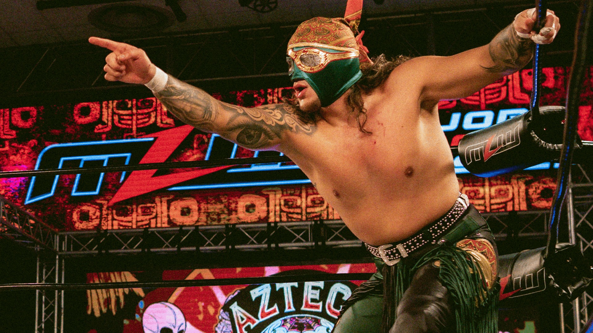 CMLL star undergoes successful knee surgery