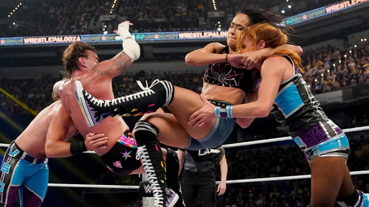 AJ Lee Becky Lynch WWE