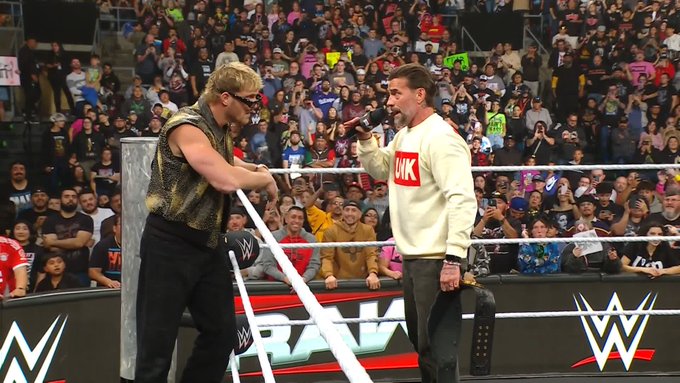 Logan Paul returns on WWE Raw, sides with top group