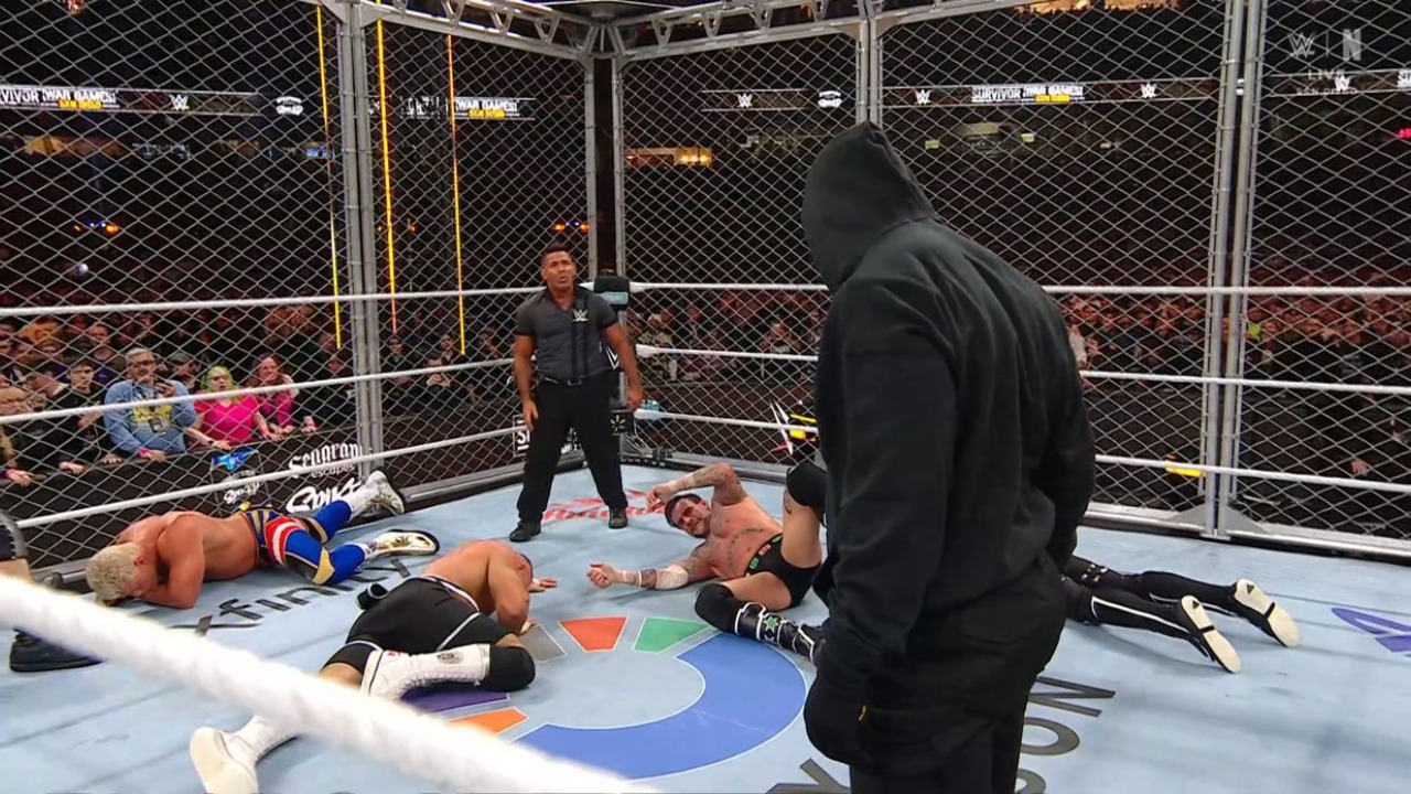 Report: Ex-champion identified as mystery man at WWE Survivor Series